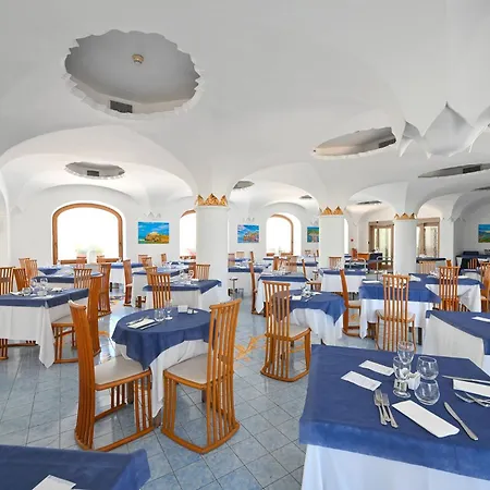 Av Isola Thermal 4*
